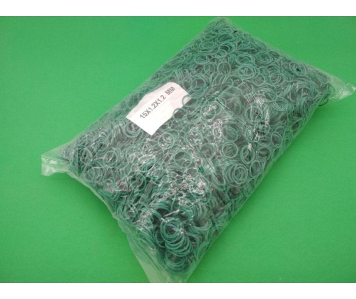 Резинки для вязания зелени  №15 ( зеленая )*1,2мм  1 кг "Plast" (1 пачка)