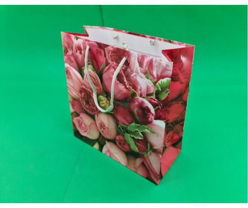 Пакет бумажный подарочный квадратный 23*24*10(артKV-008) (12 шт)