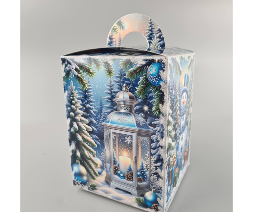 Новогодняя подарочная картонная упаковка для конфет (700грм) №220 "Праздничный лес"  (1 шт)