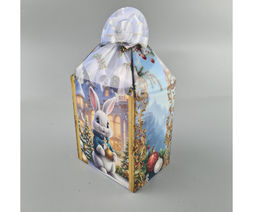 Новогодняя подарочная картонная упаковка для конфет (700грм) №230 "Сказочный дом"  (1 шт)