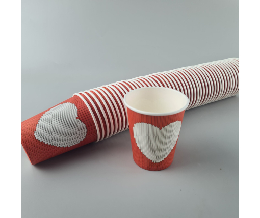 Бумажные стаканы цветные 175мл  "СЕРДЦЕ НА КРАСНОМ"  Маэстро (50 шт)