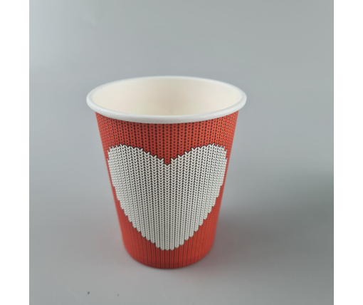 Бумажные стаканы цветные 175мл  "СЕРДЦЕ НА КРАСНОМ"  Маэстро (50 шт)