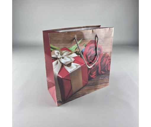 Пакет бумажный подарочный квадратный 23*24*10(артKV-081) (12 шт)