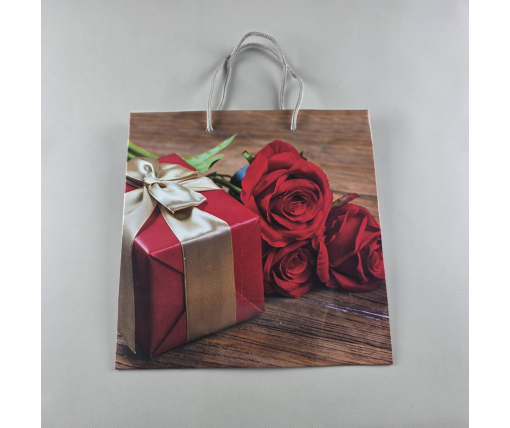 Пакет бумажный подарочный квадратный 23*24*10(артKV-081) (12 шт)